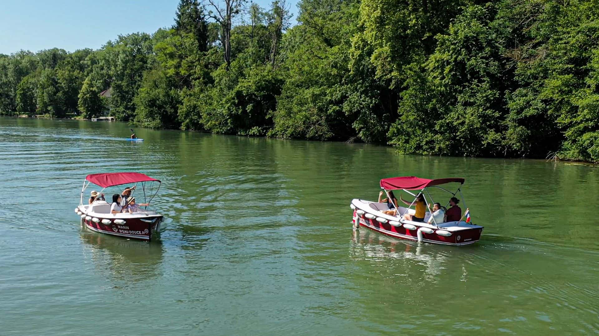 Navigation et industrie sur le canal